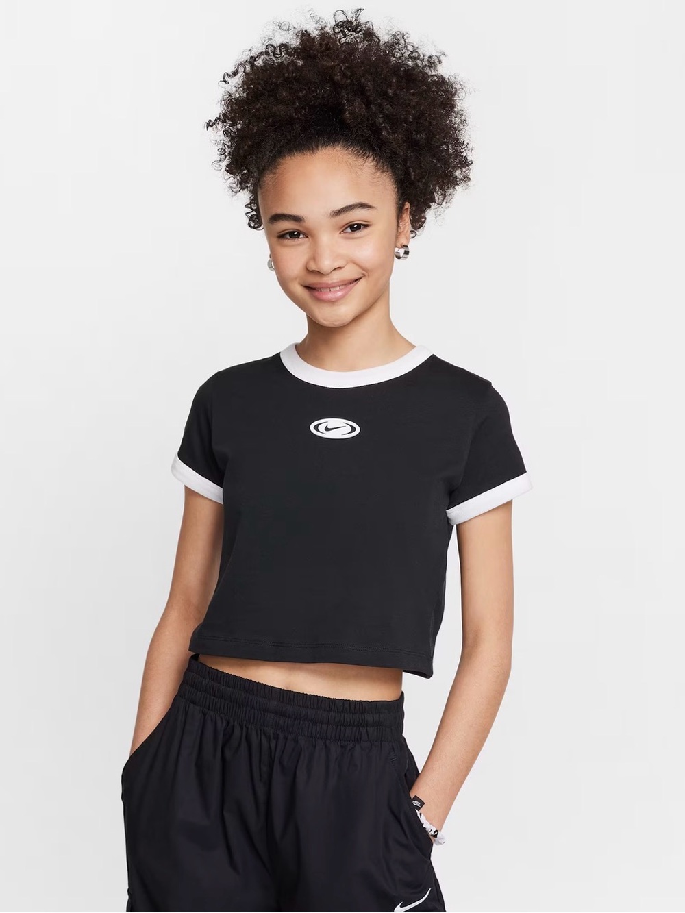 The Nike Tee Size Large Girls Crop Top Tee